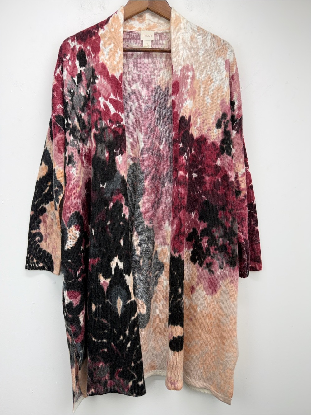 Chico’s size 2/Large Women’s Red Cream Black Abstract Floral Open Front Cardigan